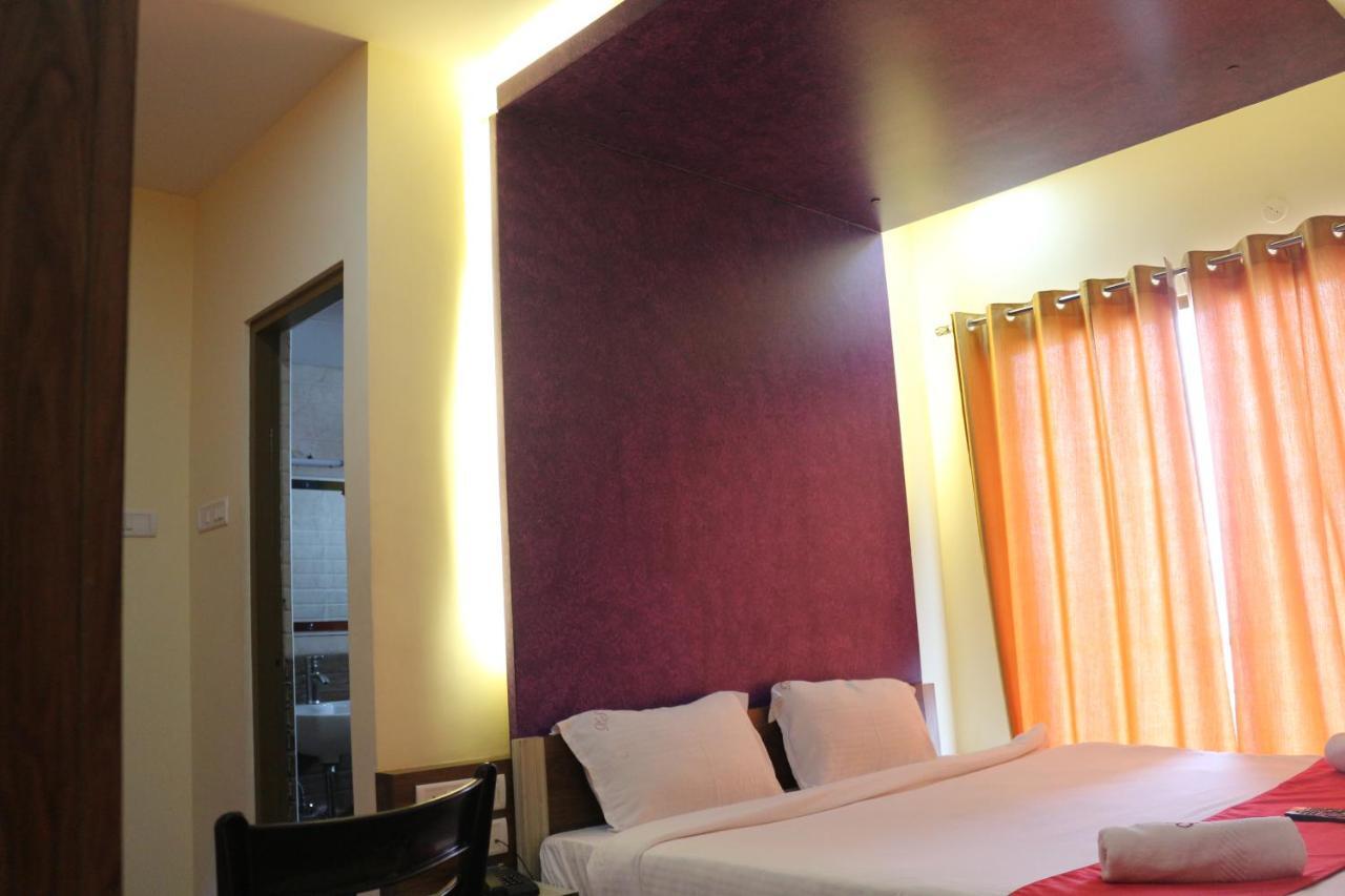 Kasa Luxury Inn Кодайканал Екстериор снимка